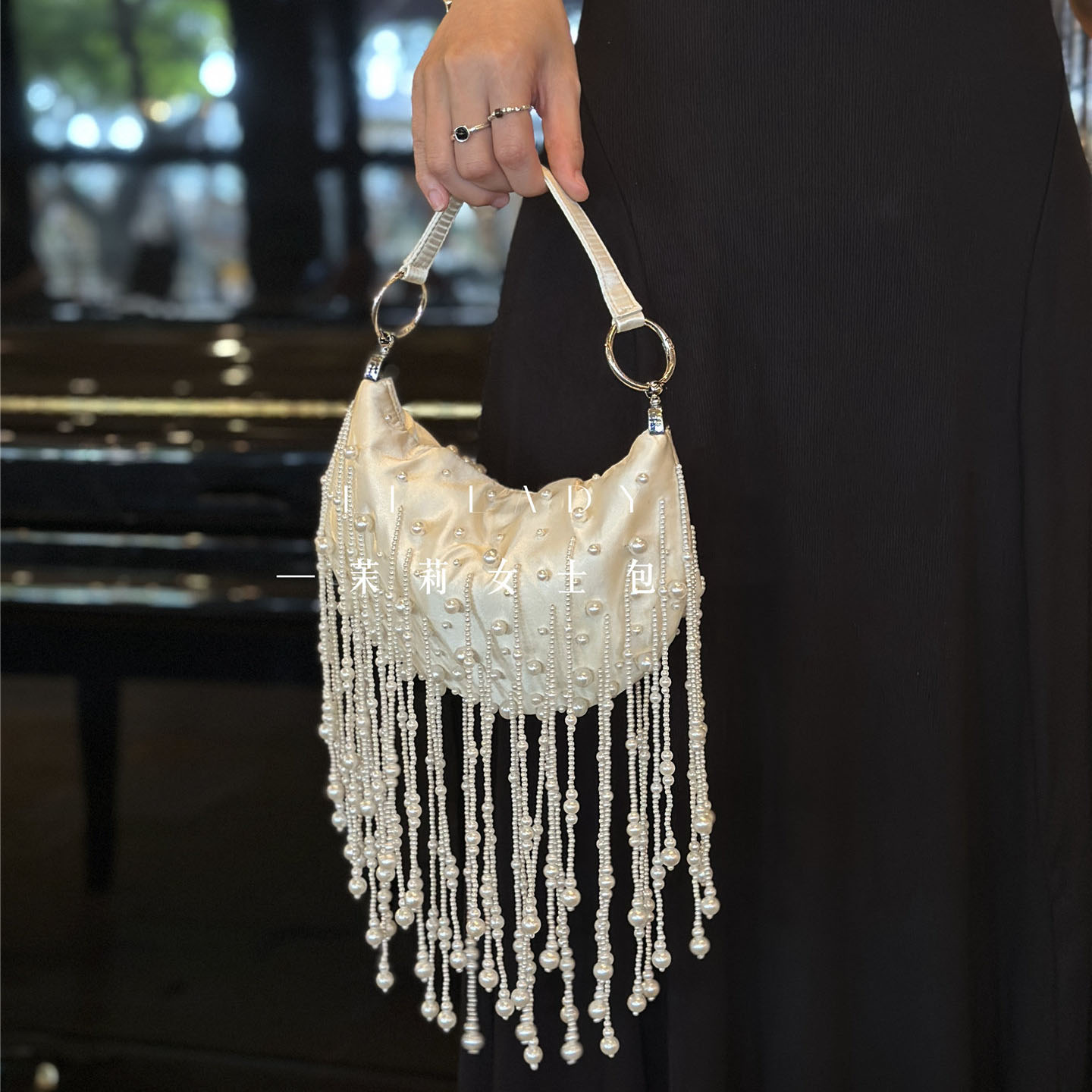Interior Design Elegant - Handmade Beaded Tassel Evening Bag French