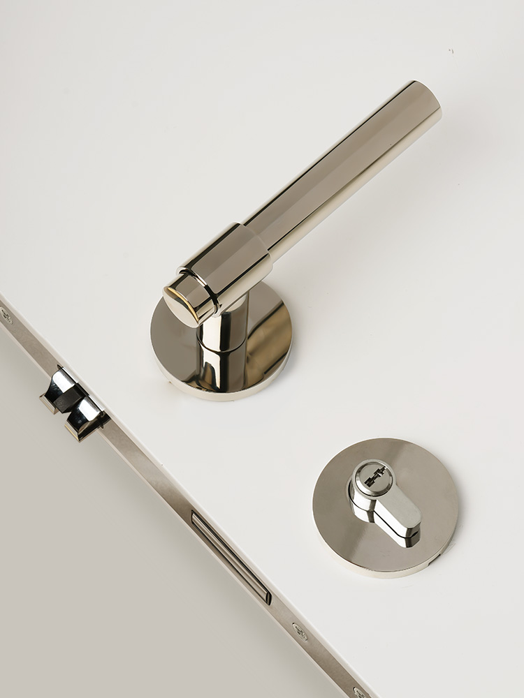 Interior Design Minimalist - Dooroom Brass Door Lock A Minimalist