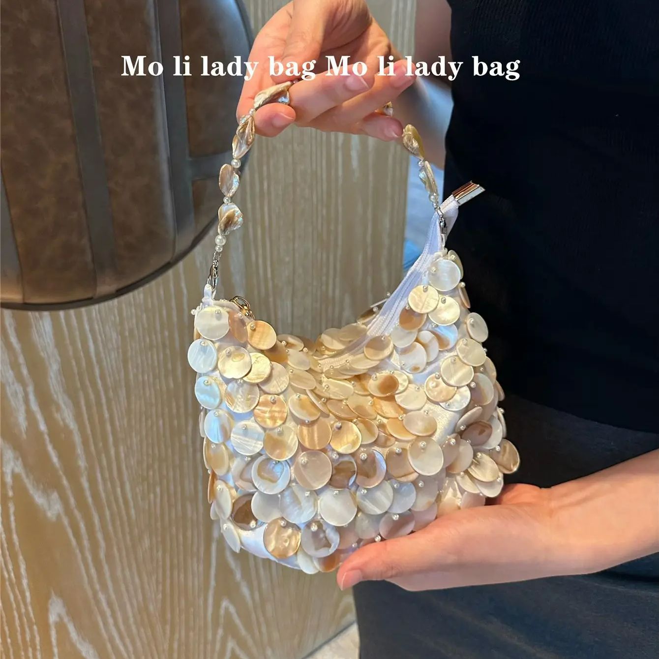 Luxury Sequin Internal Chain S - Interior Design Mockup review and price